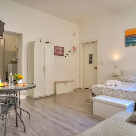 Monolocale Station Holiday home *