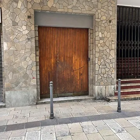 Monolocale Station برينديسي